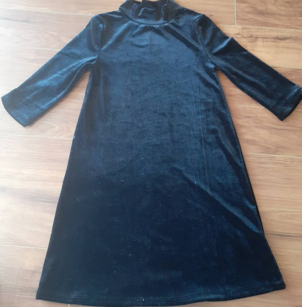 Girls velvet dress- fits women size xs